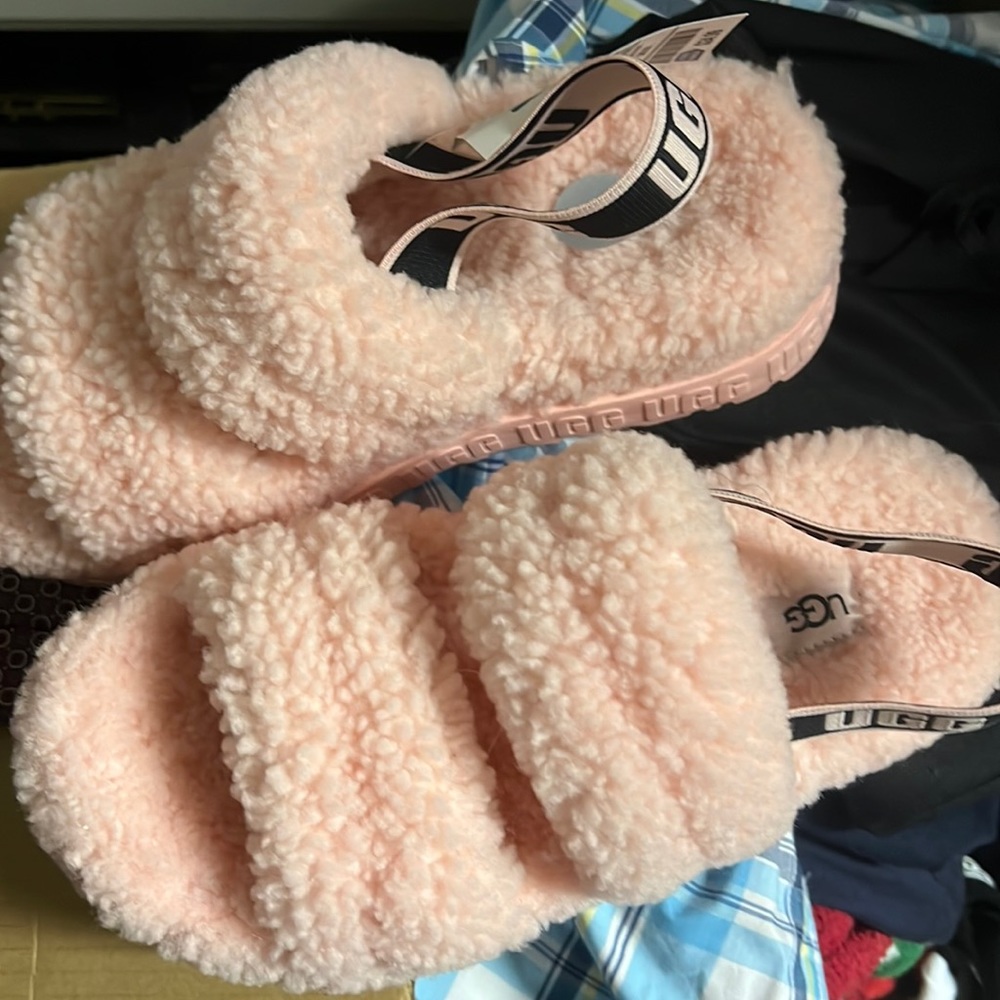 NEW Ugg slides size 7